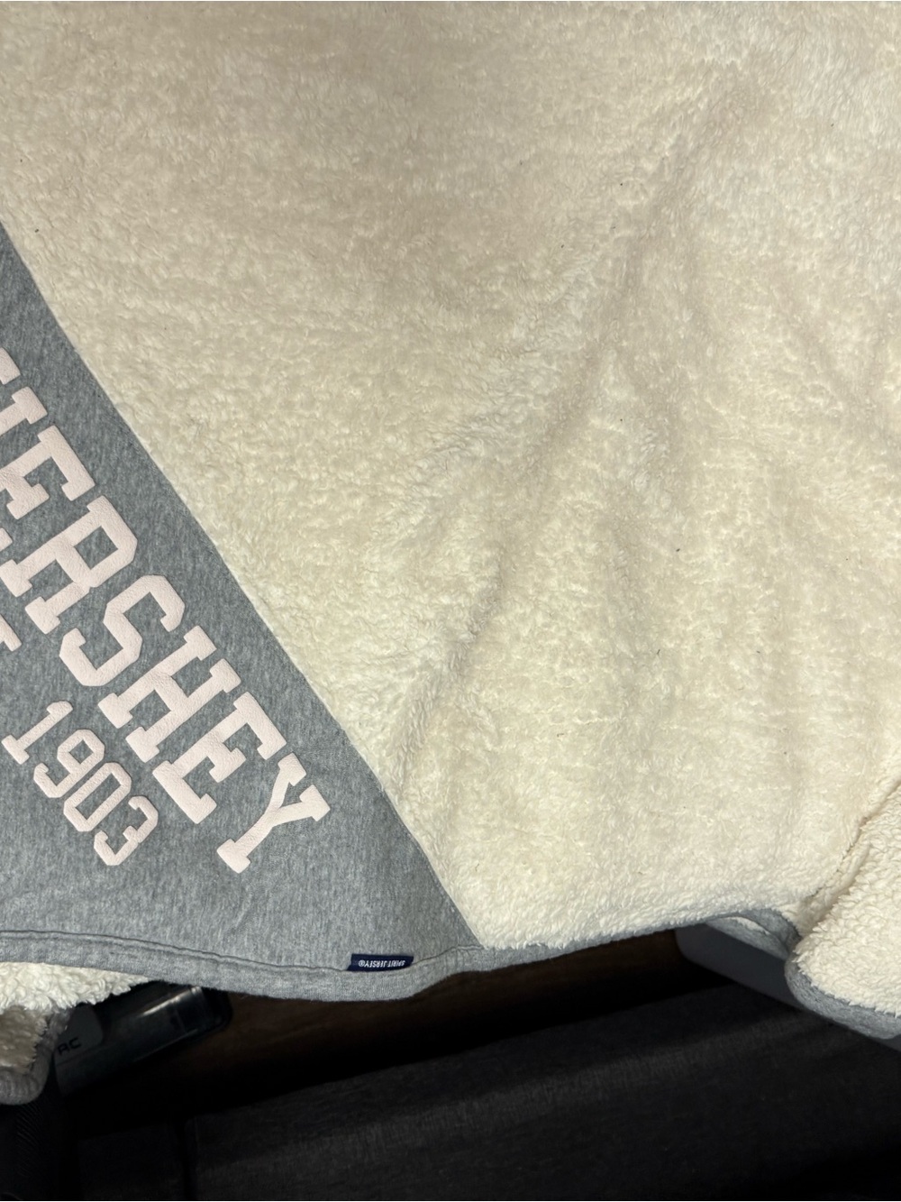 HERSHEY 1903 Gray & Cream Sherpa Blanket